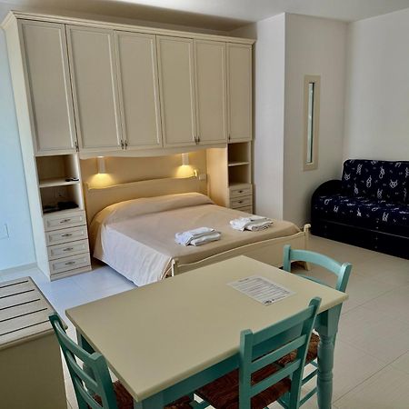 Baia Sangiorgio Hotel & Beach Club บารี ภายนอก รูปภาพ