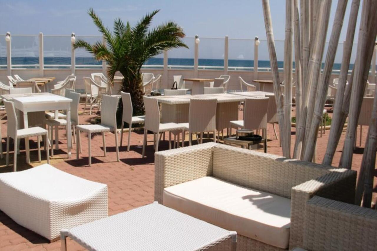 Baia Sangiorgio Hotel & Beach Club บารี ภายนอก รูปภาพ