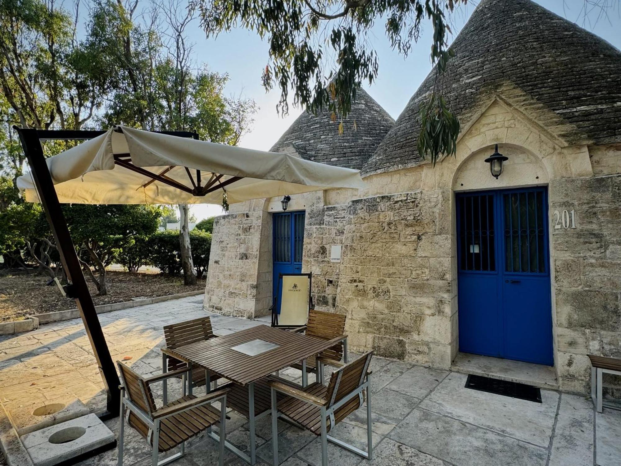 Baia Sangiorgio Hotel & Beach Club บารี ภายนอก รูปภาพ