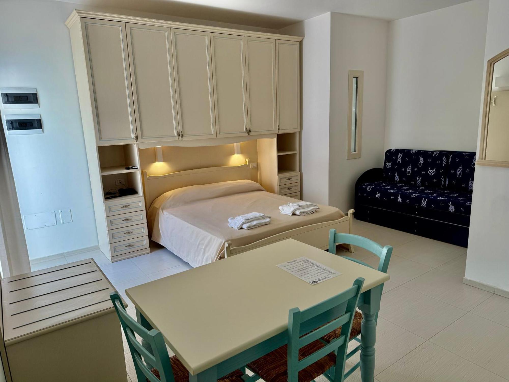 Baia Sangiorgio Hotel & Beach Club บารี ภายนอก รูปภาพ